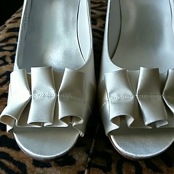 Stuart Weitzman Bridal Shoes Size 10M - Picture 1 of 8
